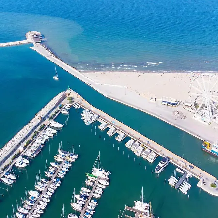 Paloma Front Chiringuitos Time