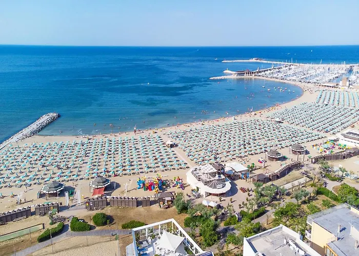 Paloma Front Chiringuitos Time 호텔 3*