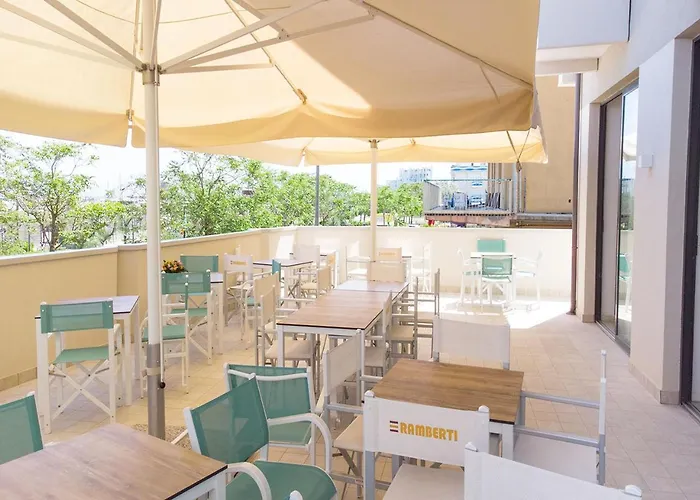 호텔 Paloma Front Chiringuitos Time