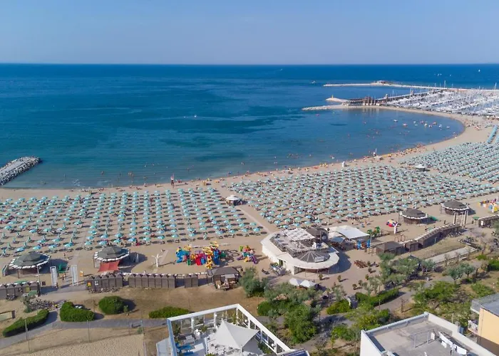 Hotel Paloma Front Chiringuitos Time Rimini