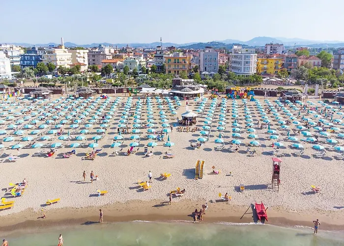 Paloma Front Chiringuitos Time Ρίμινι