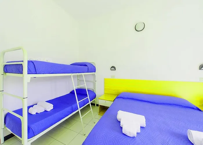 Otel Paloma Front Chiringuitos Time