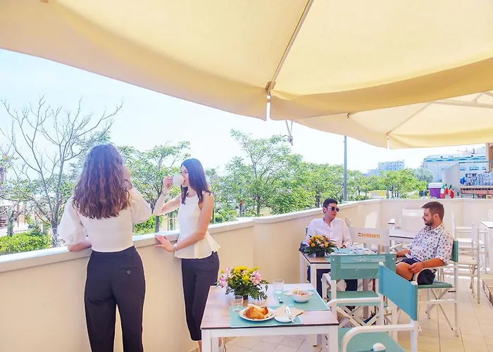 Paloma Front Chiringuitos Time 3*