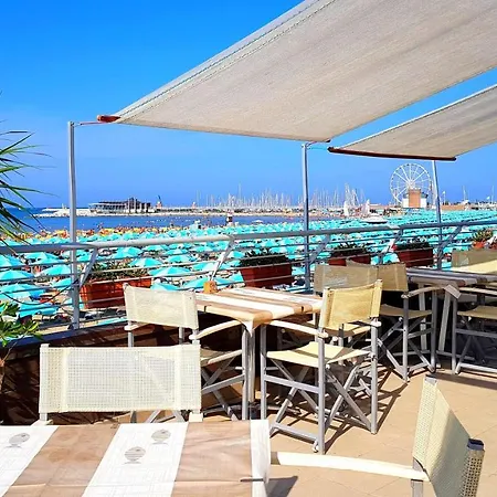 Hotel Paloma Front Chiringuitos Time Rimini