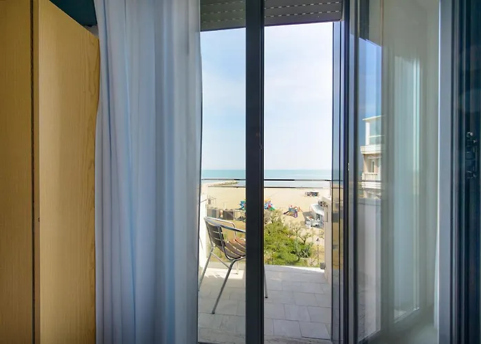 Hotel Paloma Front Chiringuitos Time 3*