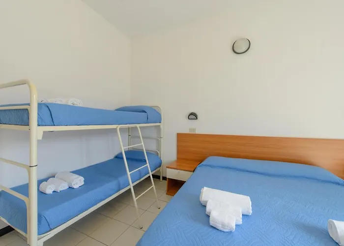 Hotel Paloma Front Chiringuitos Time 3*