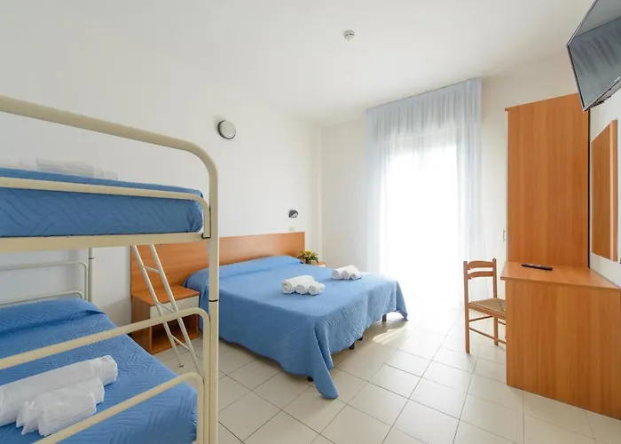 Hotel Paloma Front Chiringuitos Time 3*